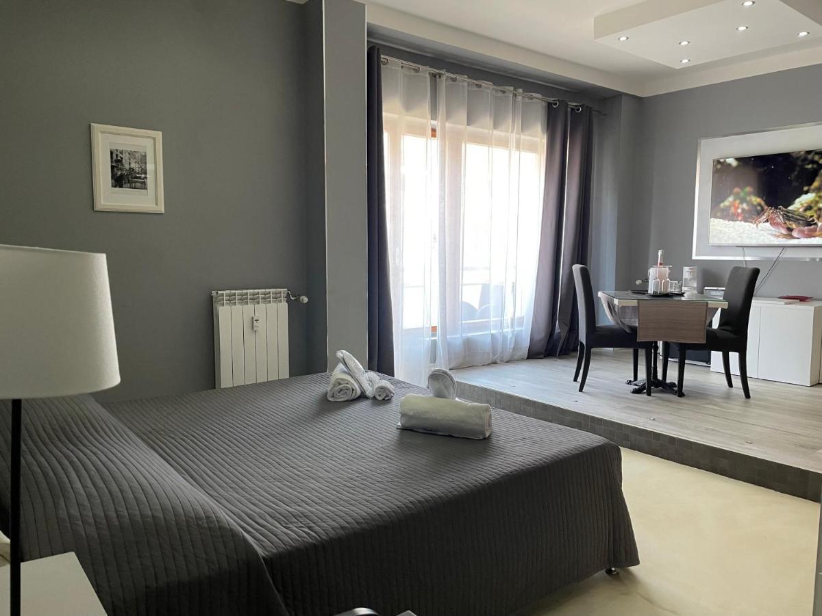 Gardenia Luxury Room Пескара Екстериор снимка