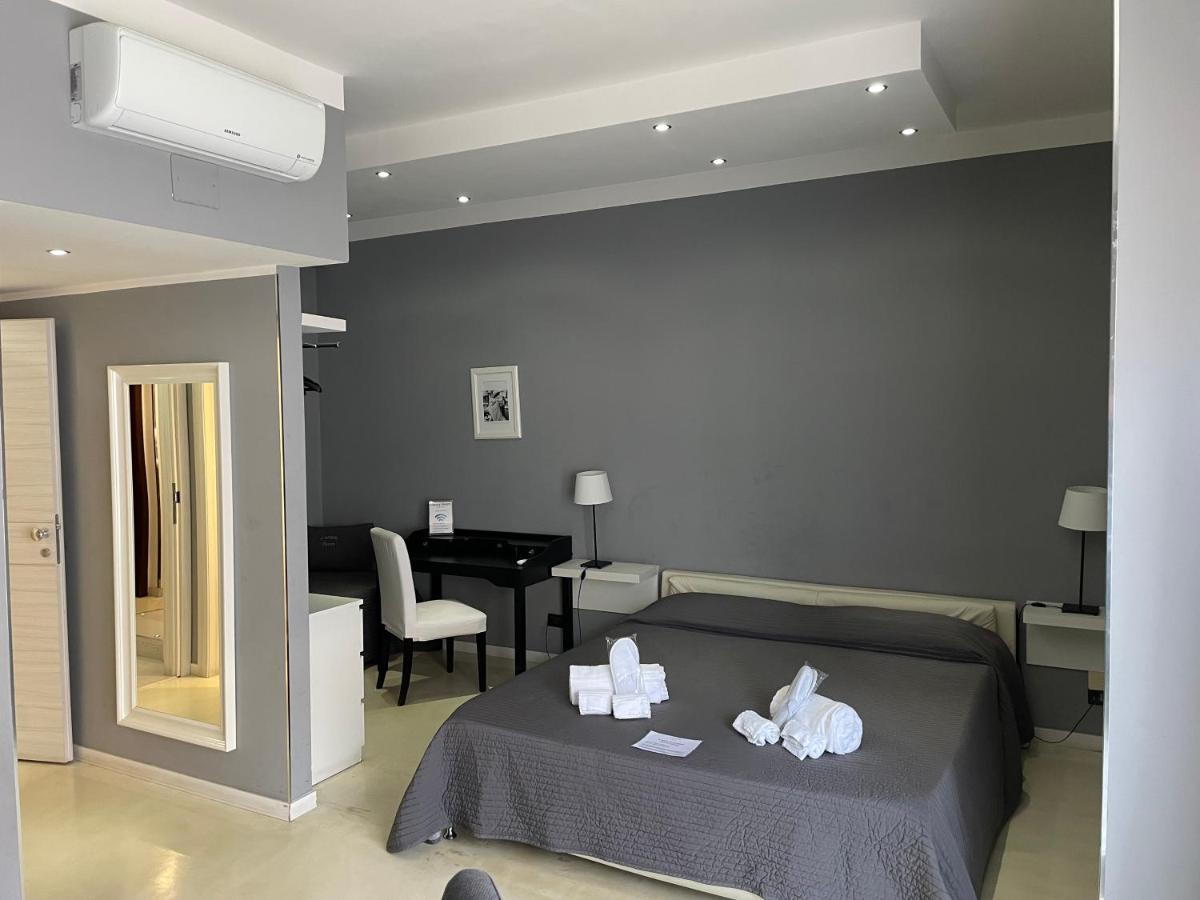 Gardenia Luxury Room Пескара Екстериор снимка